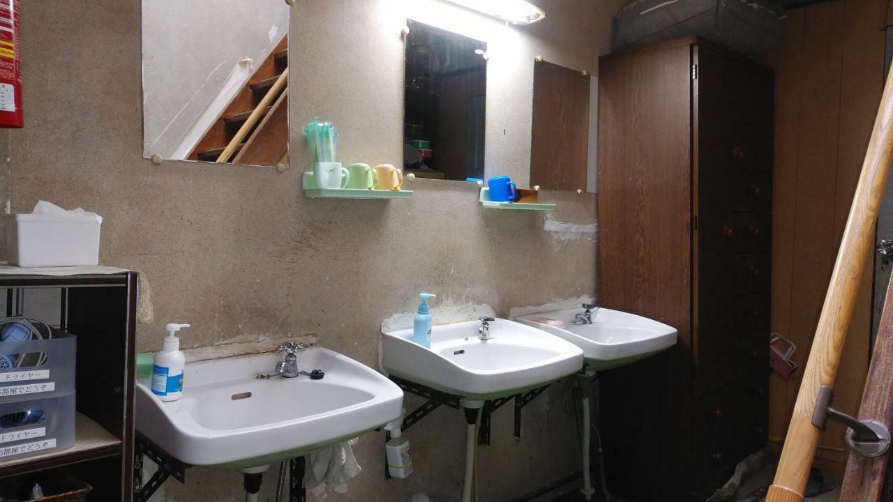 Walking Pilgrimage Hotel Tokiwa Ryokan Ozu  ภายนอก รูปภาพ