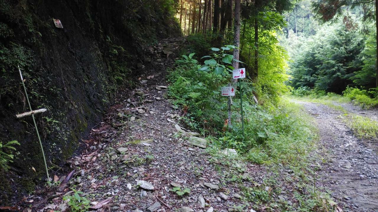 Walking Pilgrimage Hotel Tokiwa Ryokan Ozu  ภายนอก รูปภาพ
